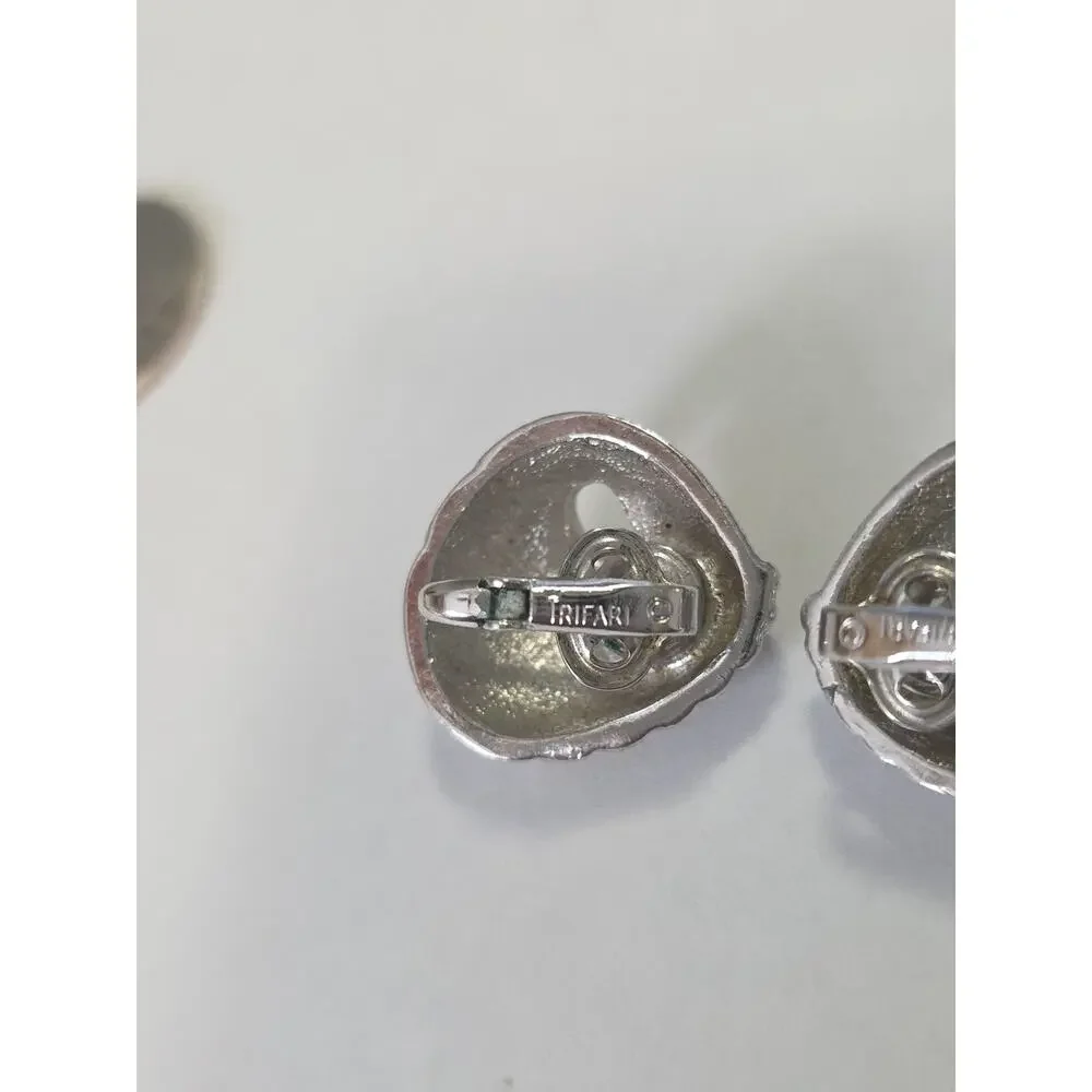 Vintage Crown Trifari Signed Earrings Textured Silver Tone Metal Swirl Clip On